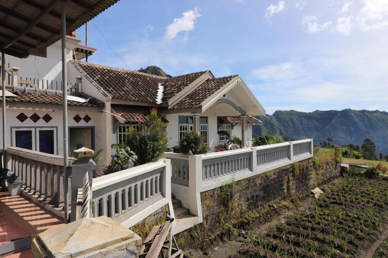 Good Karma Bromo Guesthouse Exterior foto